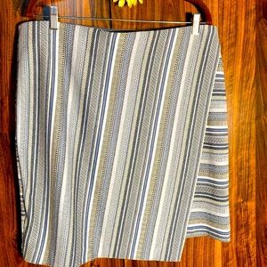 J JILL Skirt Aztec Striped Blue Black Sz L Polyester/Rayon Asymmetric Hem Short